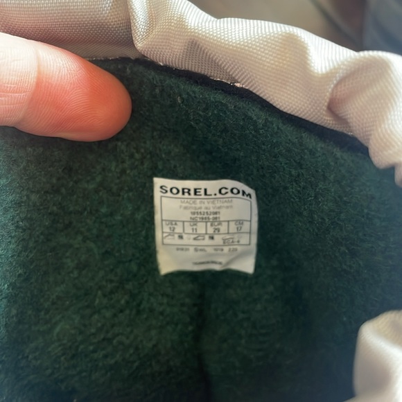 little girls sorel snow boots. size 12 - Picture 5 of 5